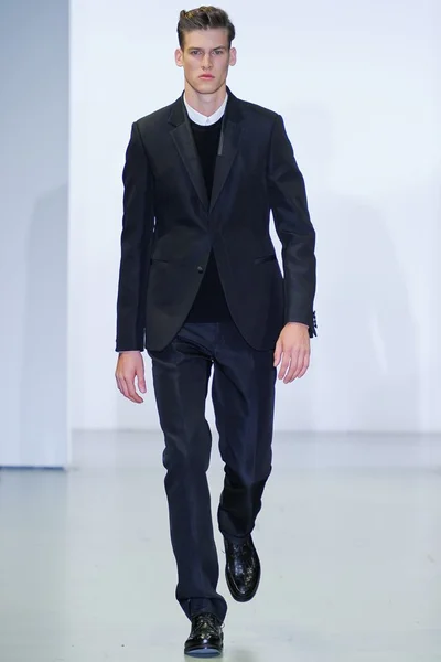Look 44